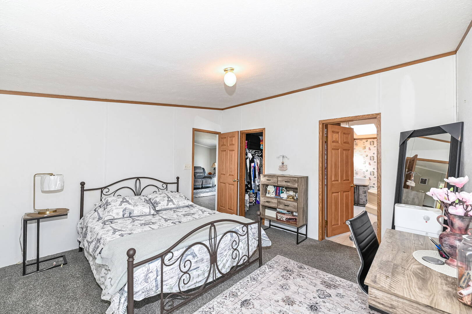 2556 Autumn Lake Dr., Anderson, IN 46017