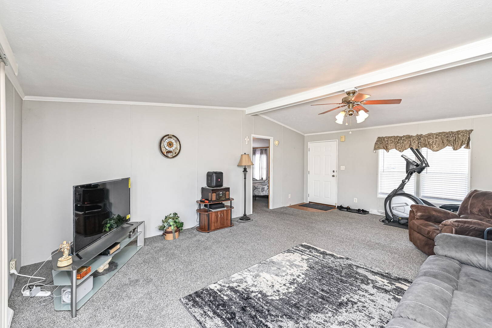 2556 Autumn Lake Dr., Anderson, IN 46017