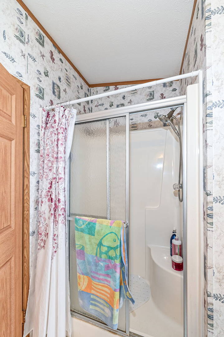 2556 Autumn Lake Dr., Anderson, IN 46017