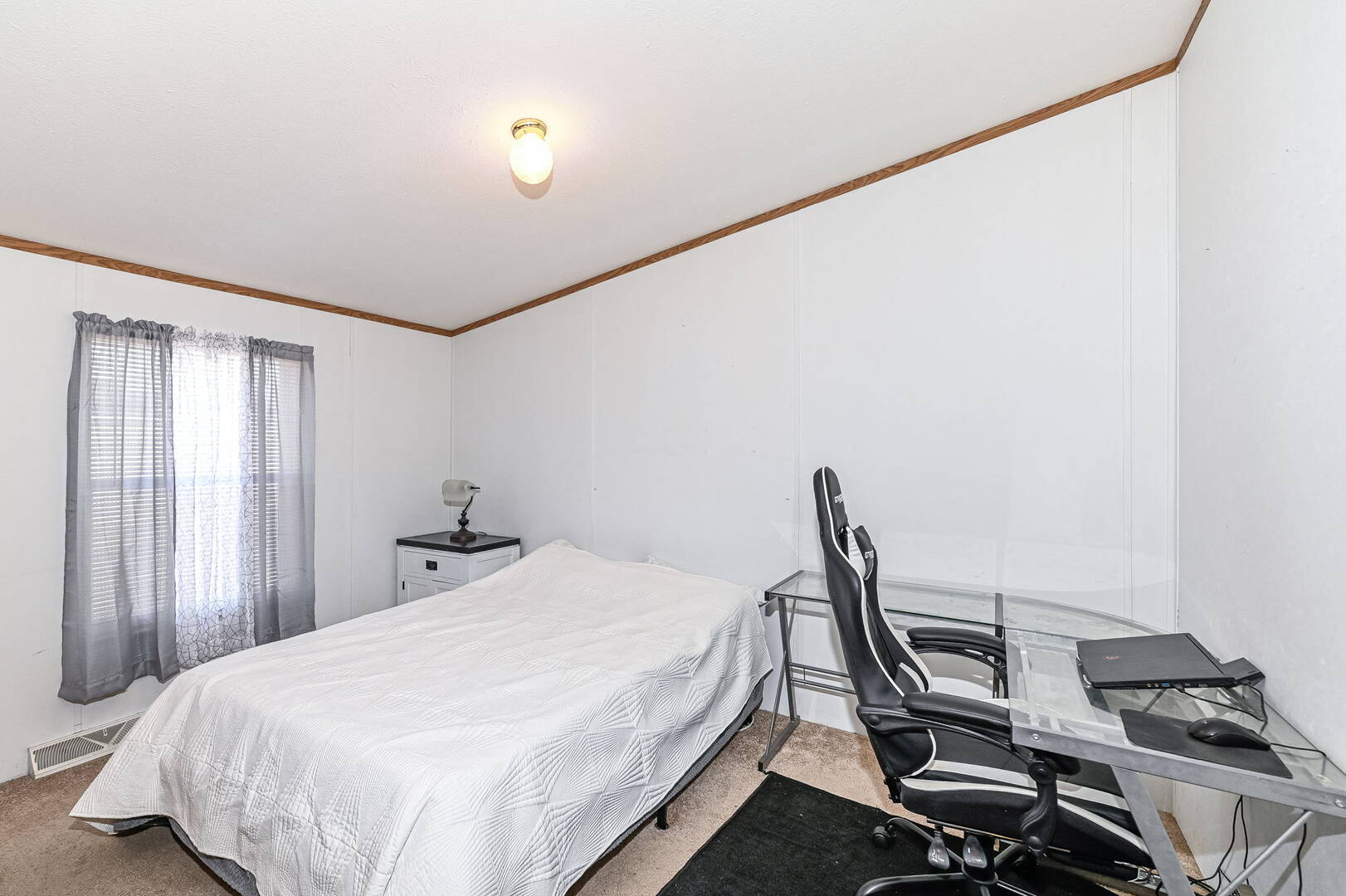 2556 Autumn Lake Dr., Anderson, IN 46017