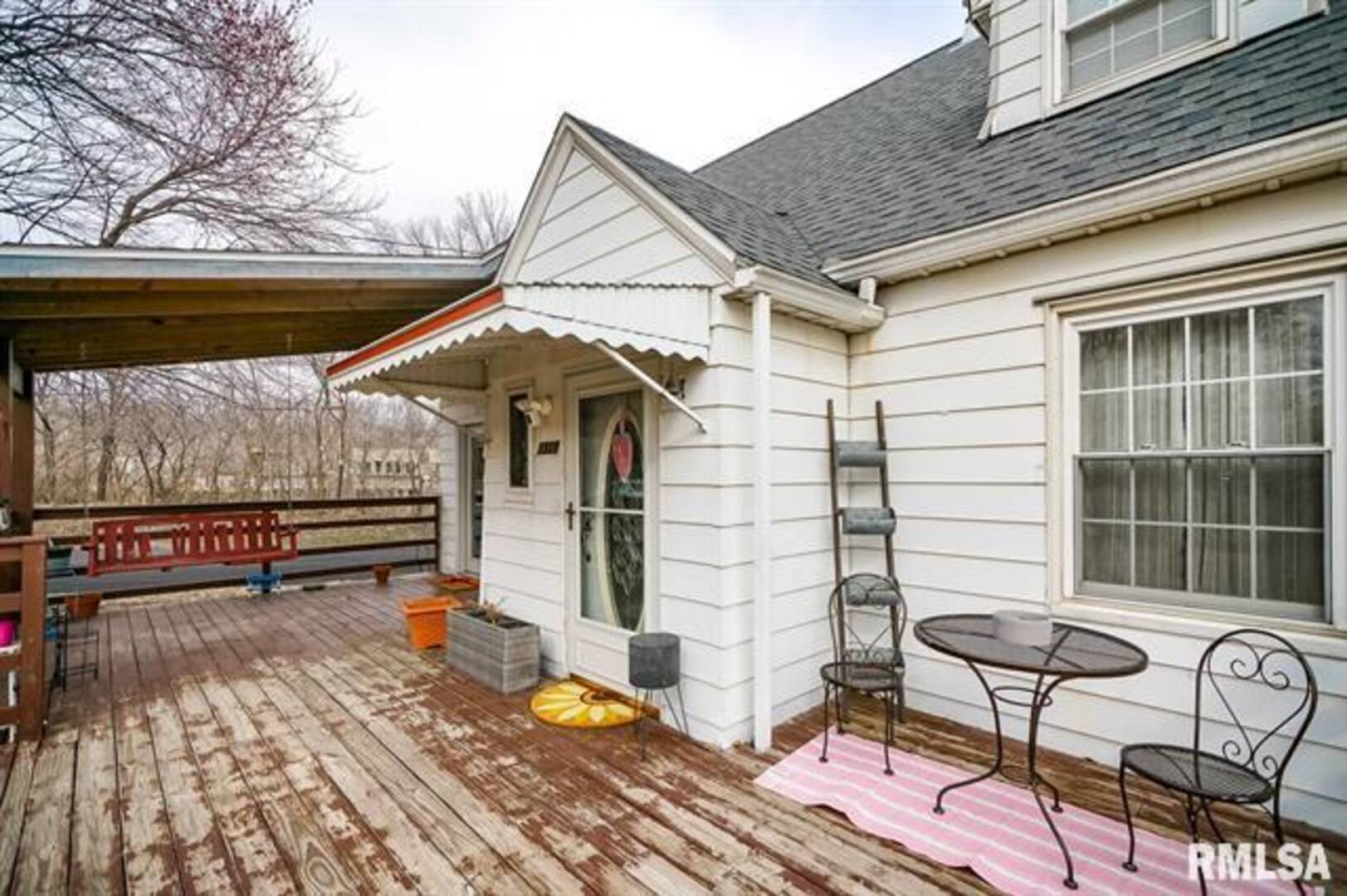 1328 N Rhodora Ave West Peoria, IL 61604