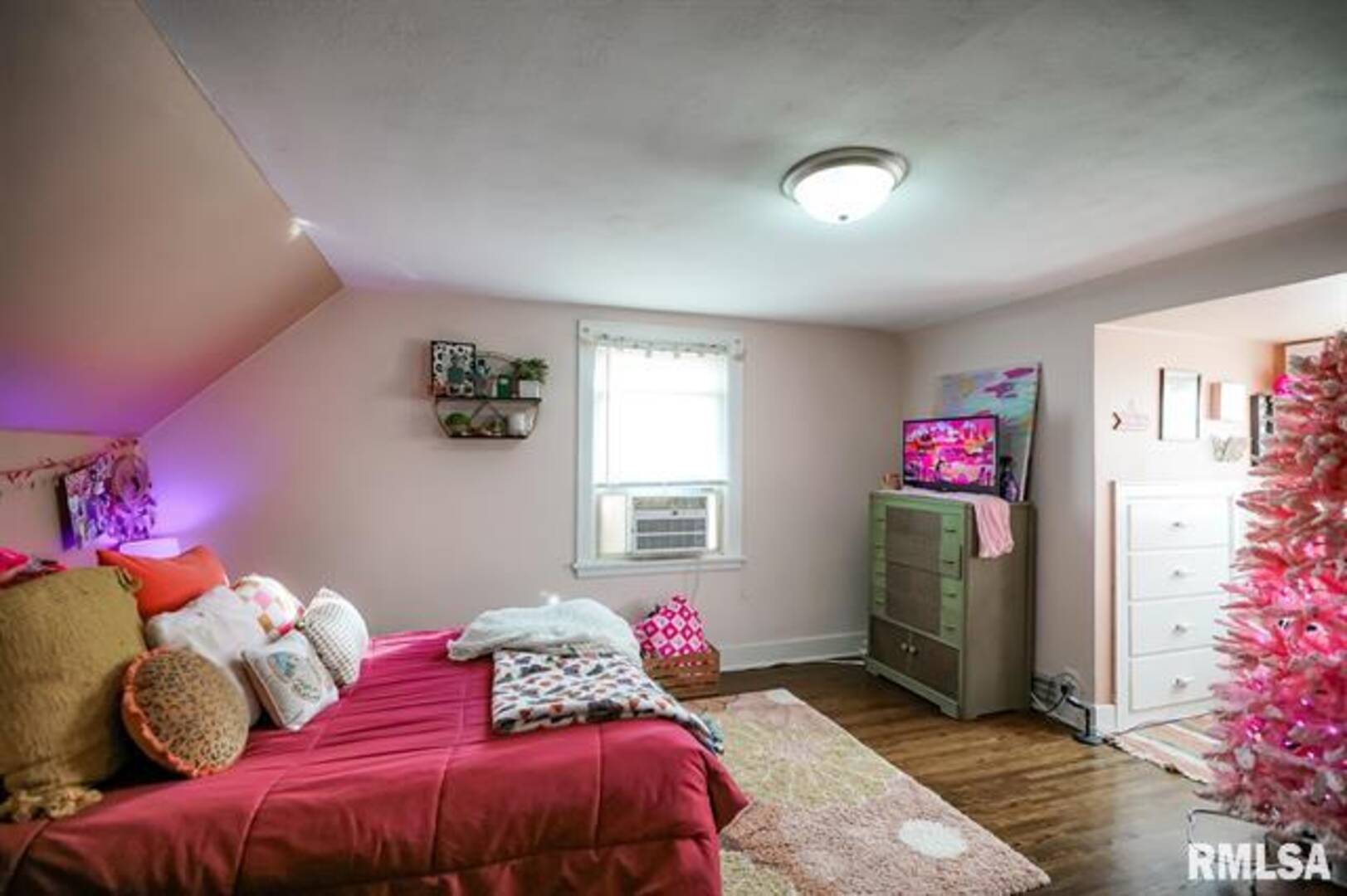 1328 N Rhodora Ave West Peoria, IL 61604