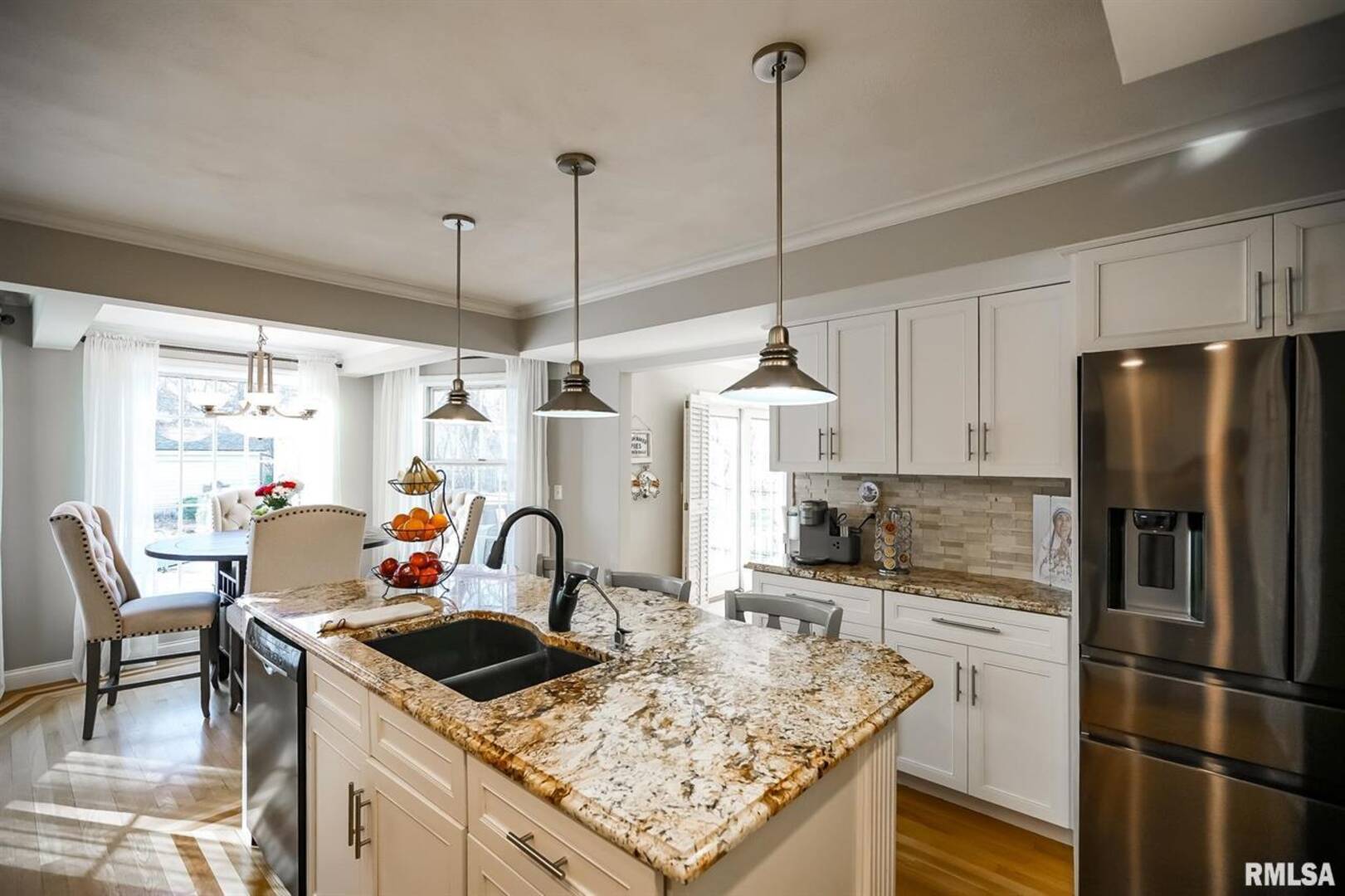 11815 N Hickory Grove Rd  Dunlap, IL 61525