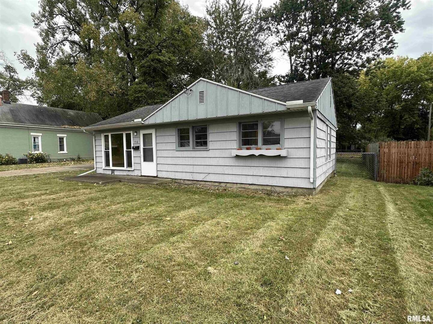 716 W Nebraska Ave Peoria, IL 61604