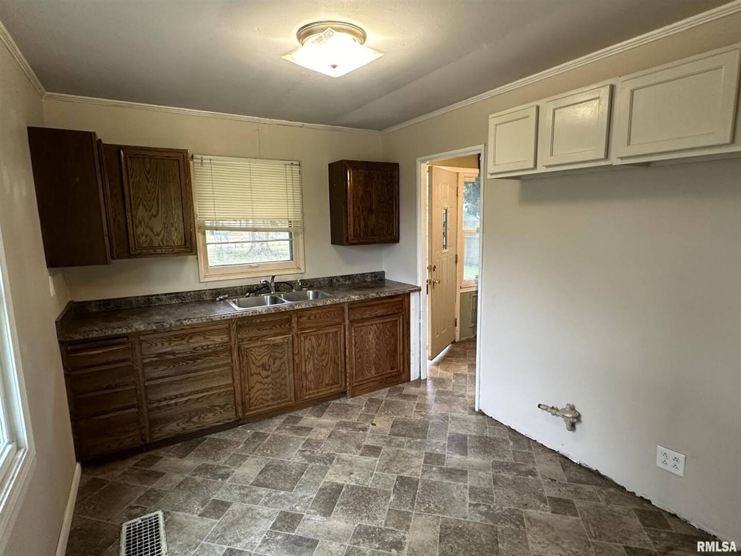 716 W Nebraska Ave Peoria, IL 61604