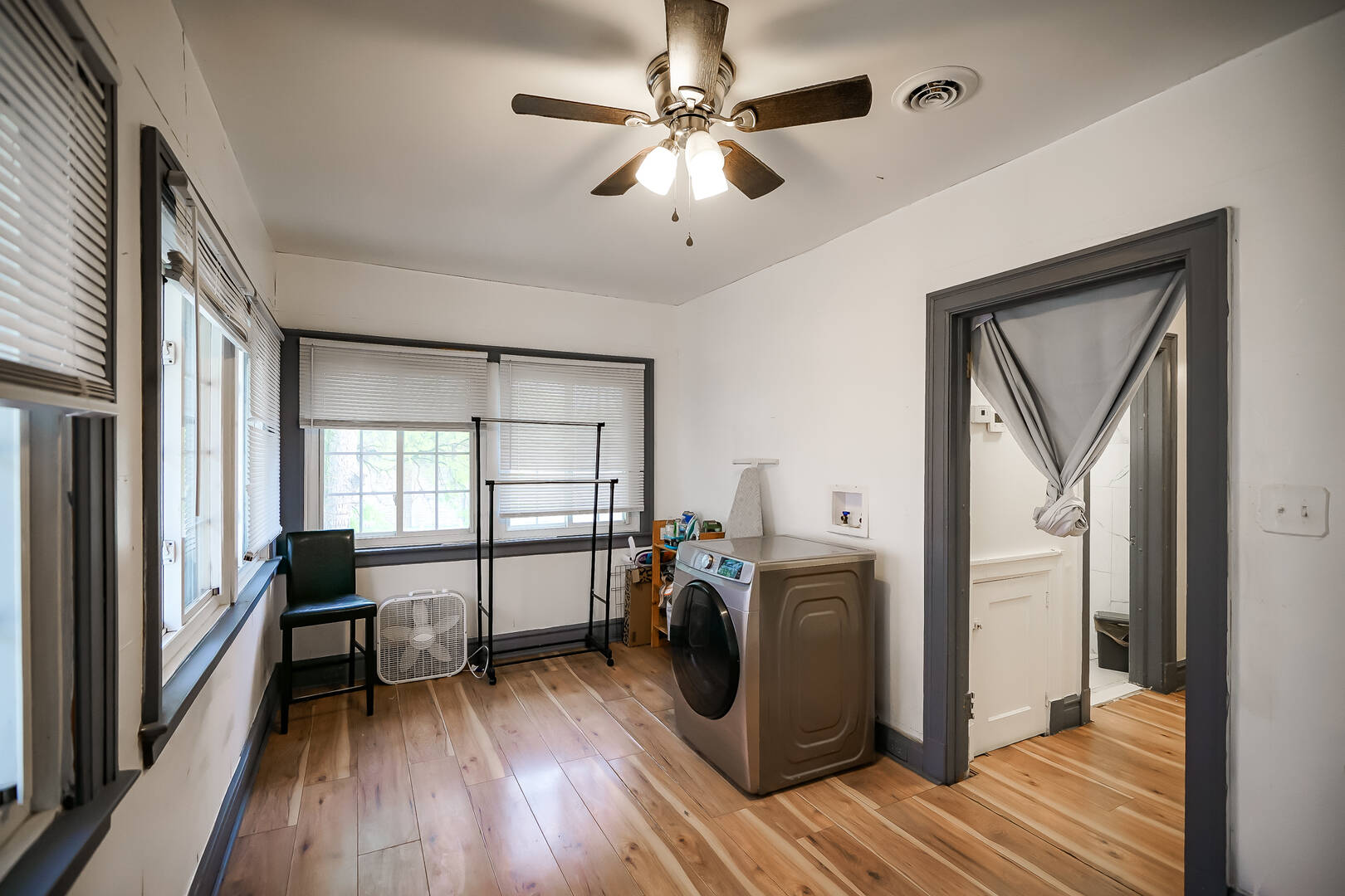 311 W Armstrong Ave Peoria, IL 61604