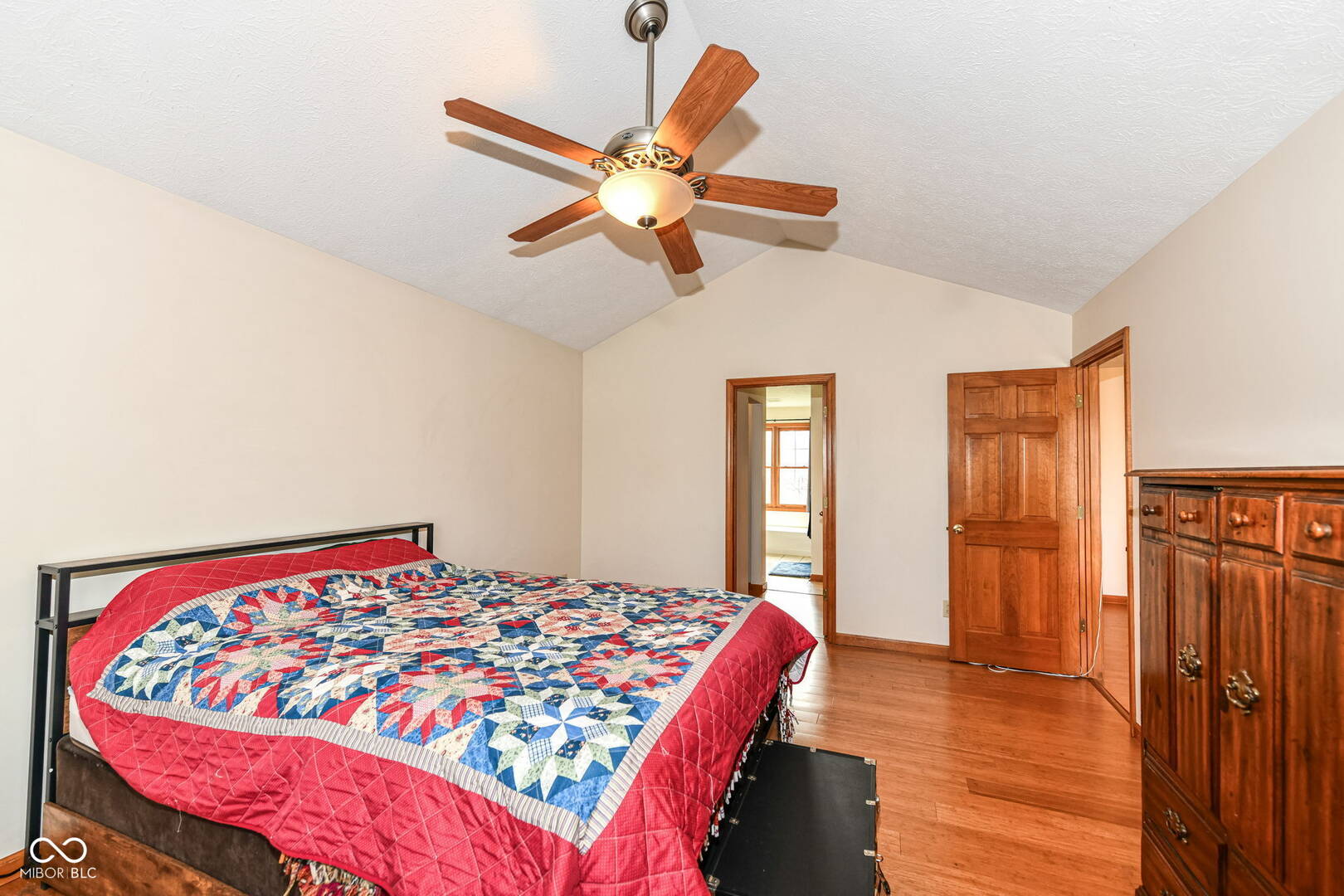6205 Albury Dr Indianapolis, IN 46236