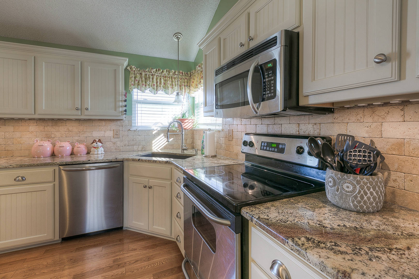 9900 E 220th St. Peculiar, MO 64078