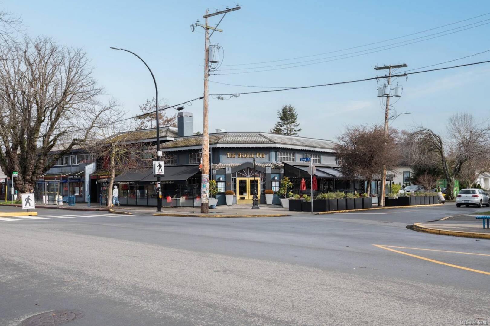 1111 McKenzie St Victoria, BC V8V2W1