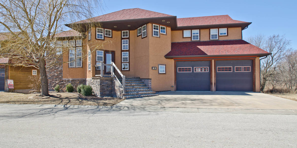 Brivity 617 N 6th Street Baldwin City, KS 66006