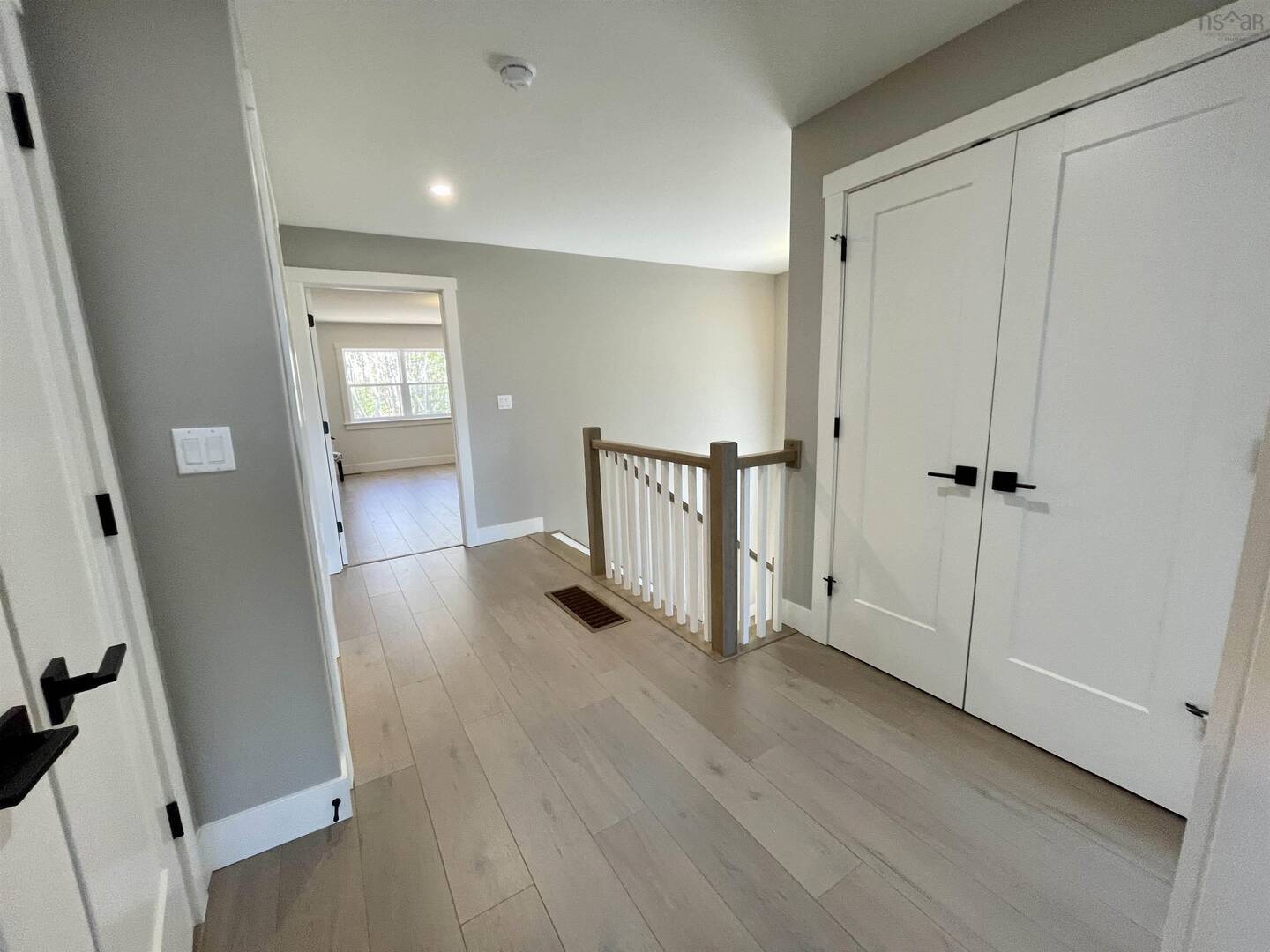 736 Wisteria Ln Upper Tantallon, NS B3Z4K7
