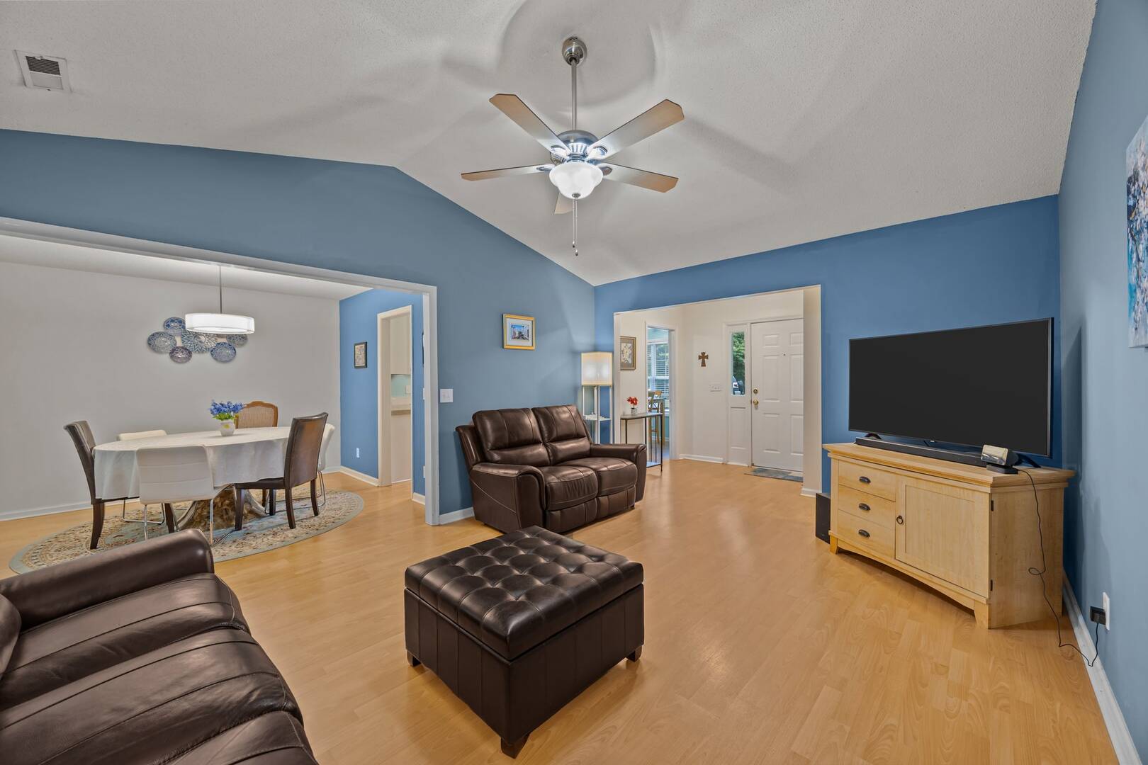 7406 Merry Oaks Court Greensboro, NC 27410