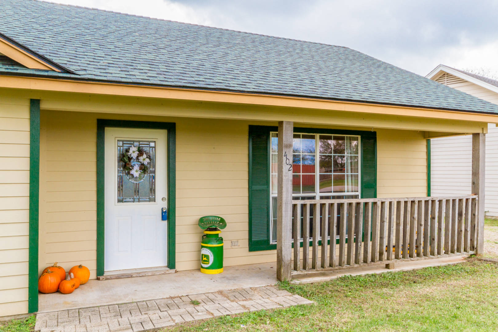 402 Tower Rd. Rio Vista, TX 76093