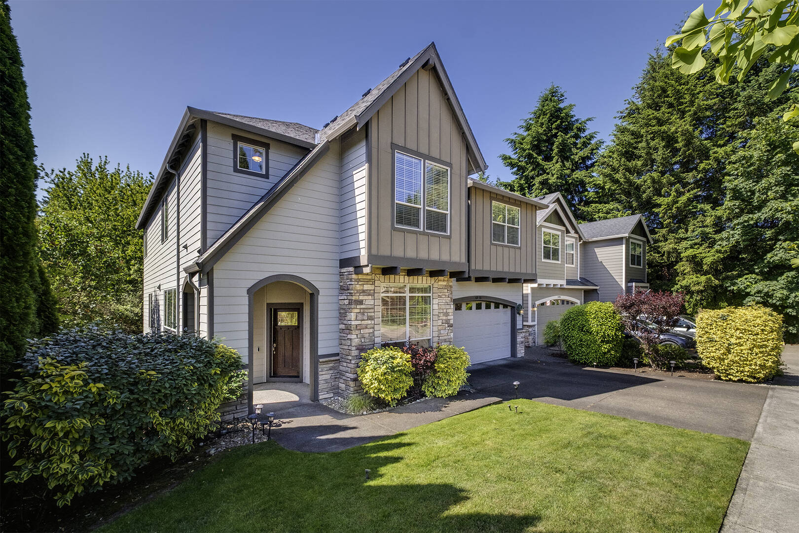 6816 NE Willowgrove St Hillsboro, OR 97124