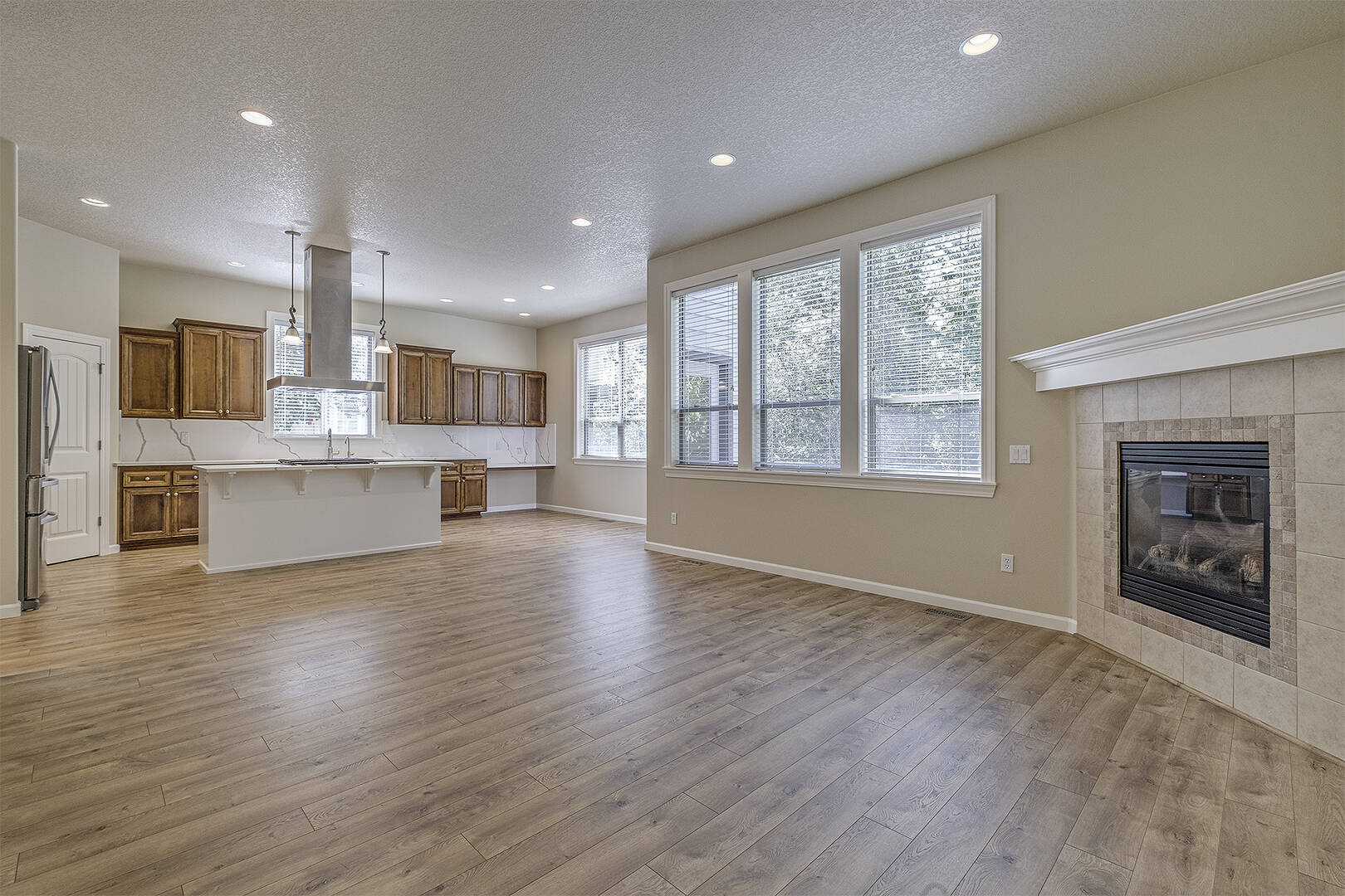 6816 NE Willowgrove St Hillsboro, OR 97124