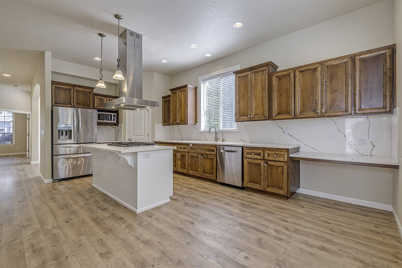 6816 NE Willowgrove St Hillsboro, OR 97124