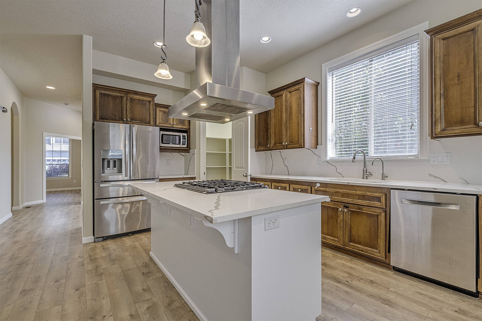 6816 NE Willowgrove St Hillsboro, OR 97124
