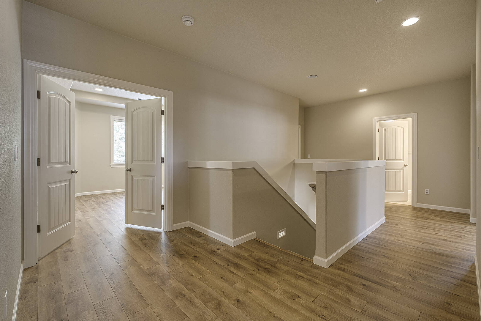 6816 NE Willowgrove St Hillsboro, OR 97124