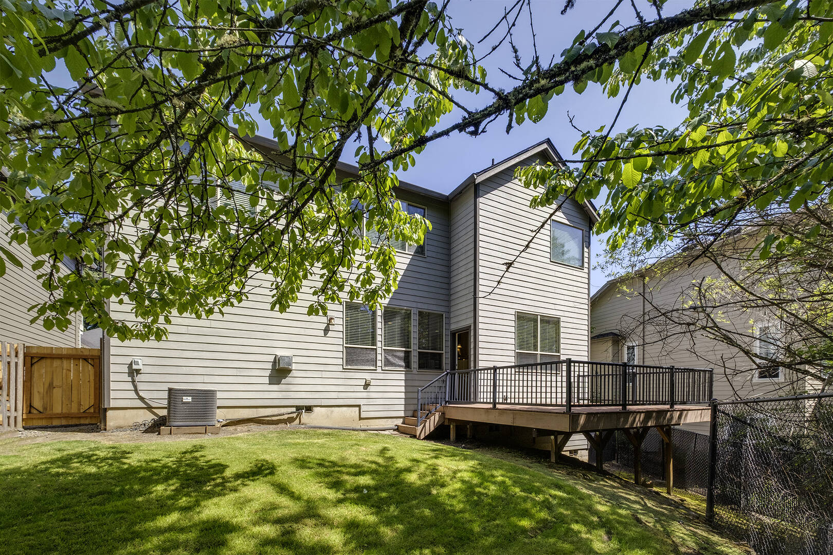 6816 NE Willowgrove St Hillsboro, OR 97124