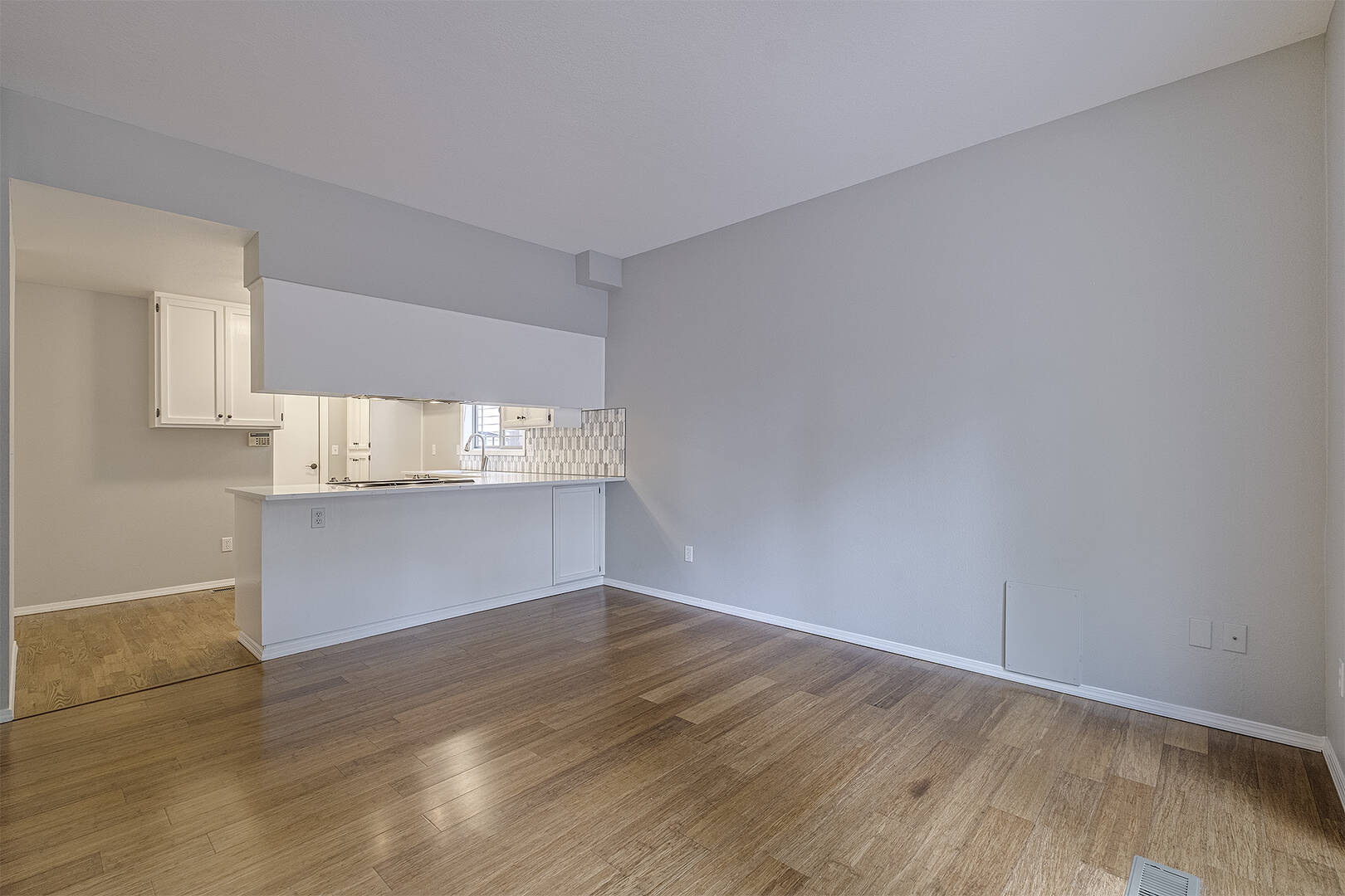 71 Kingsgate Rd Lake Oswego, OR 97035