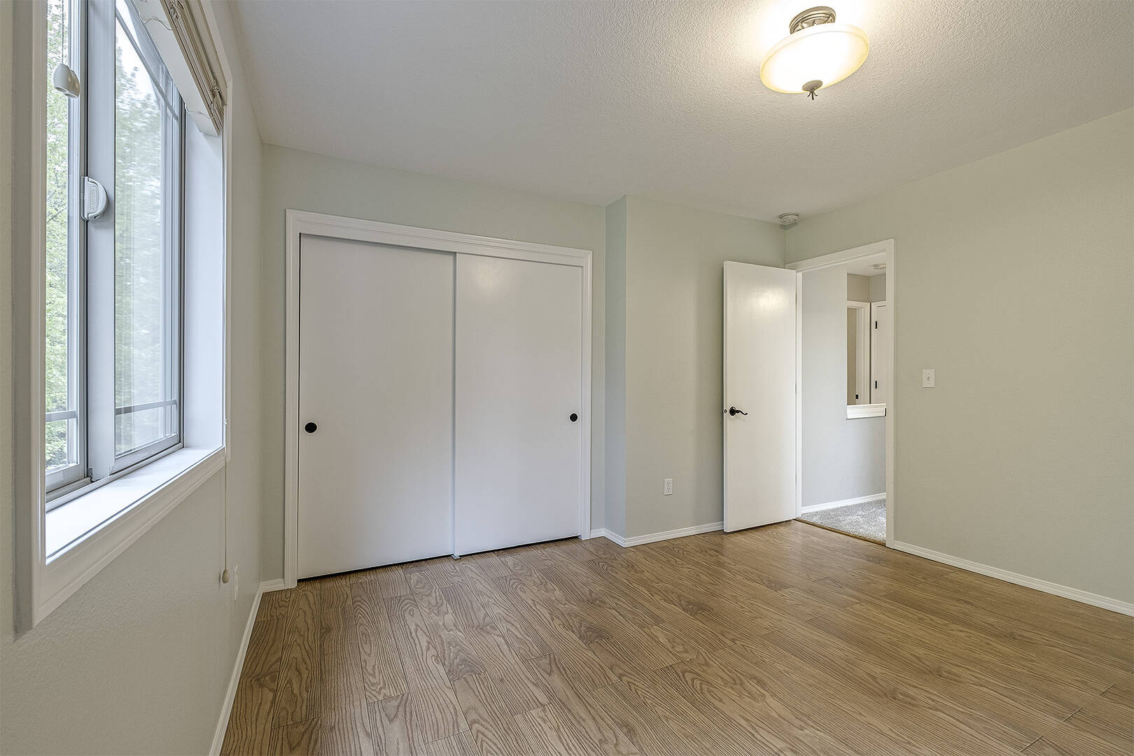 71 Kingsgate Rd Lake Oswego, OR 97035