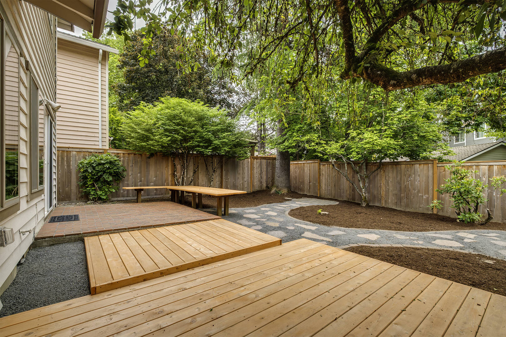 71 Kingsgate Rd Lake Oswego, OR 97035