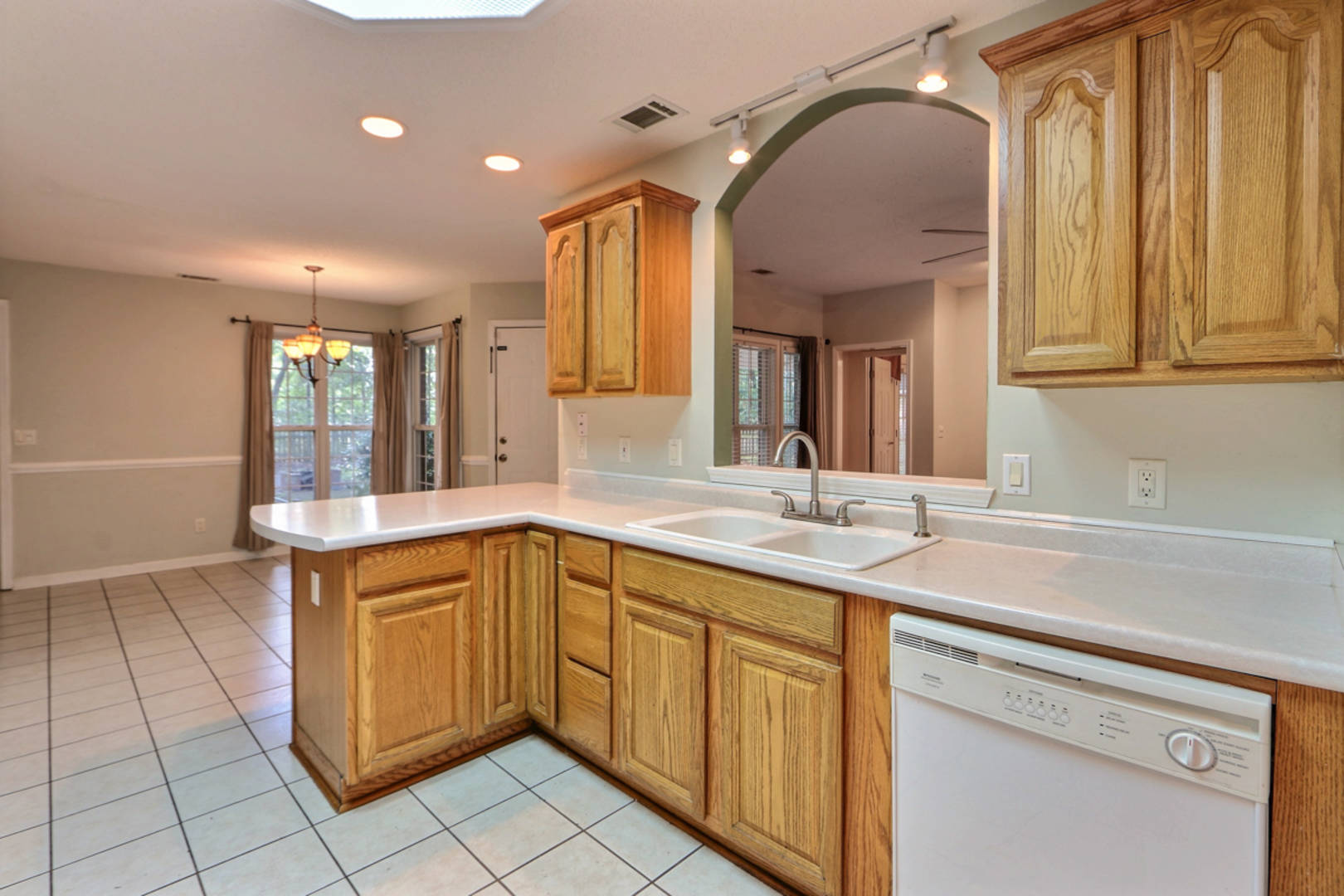 Brivity 190 Royal Oak Drive Guyton, GA 31312 Virtual Tour