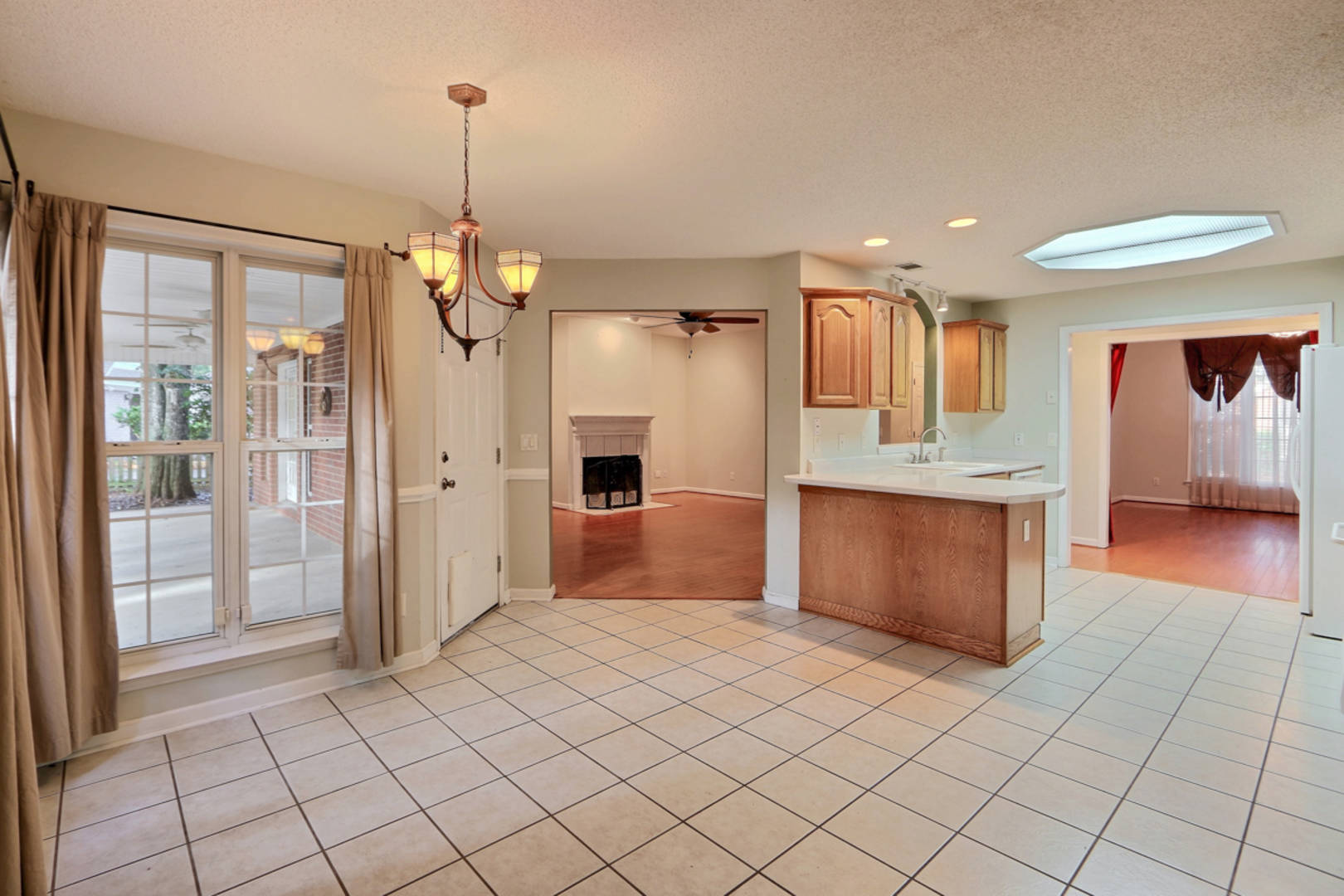 Brivity 190 Royal Oak Drive Guyton, GA 31312 Virtual Tour