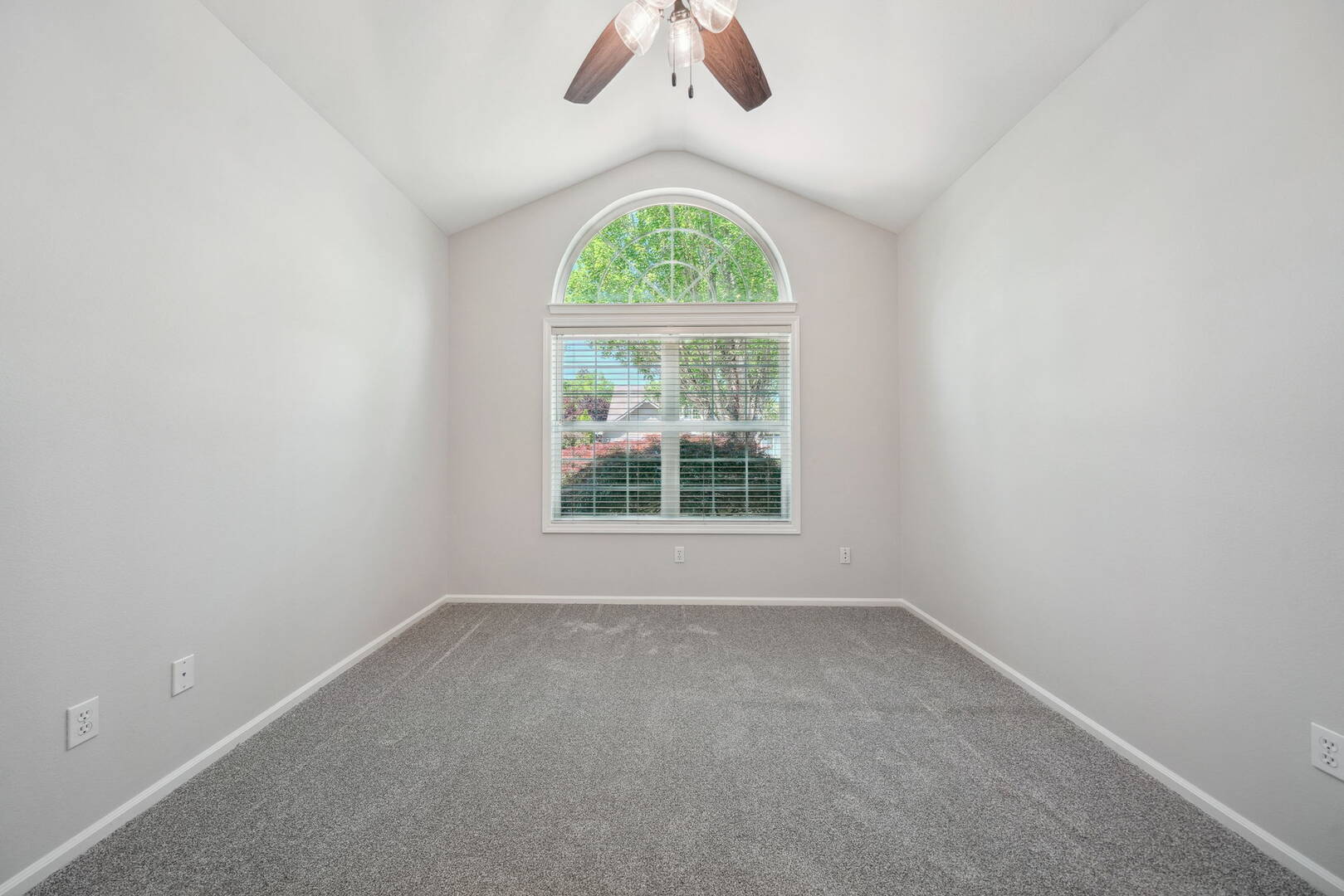 1113 SW West Hills Pl Corvallis, OR 97333