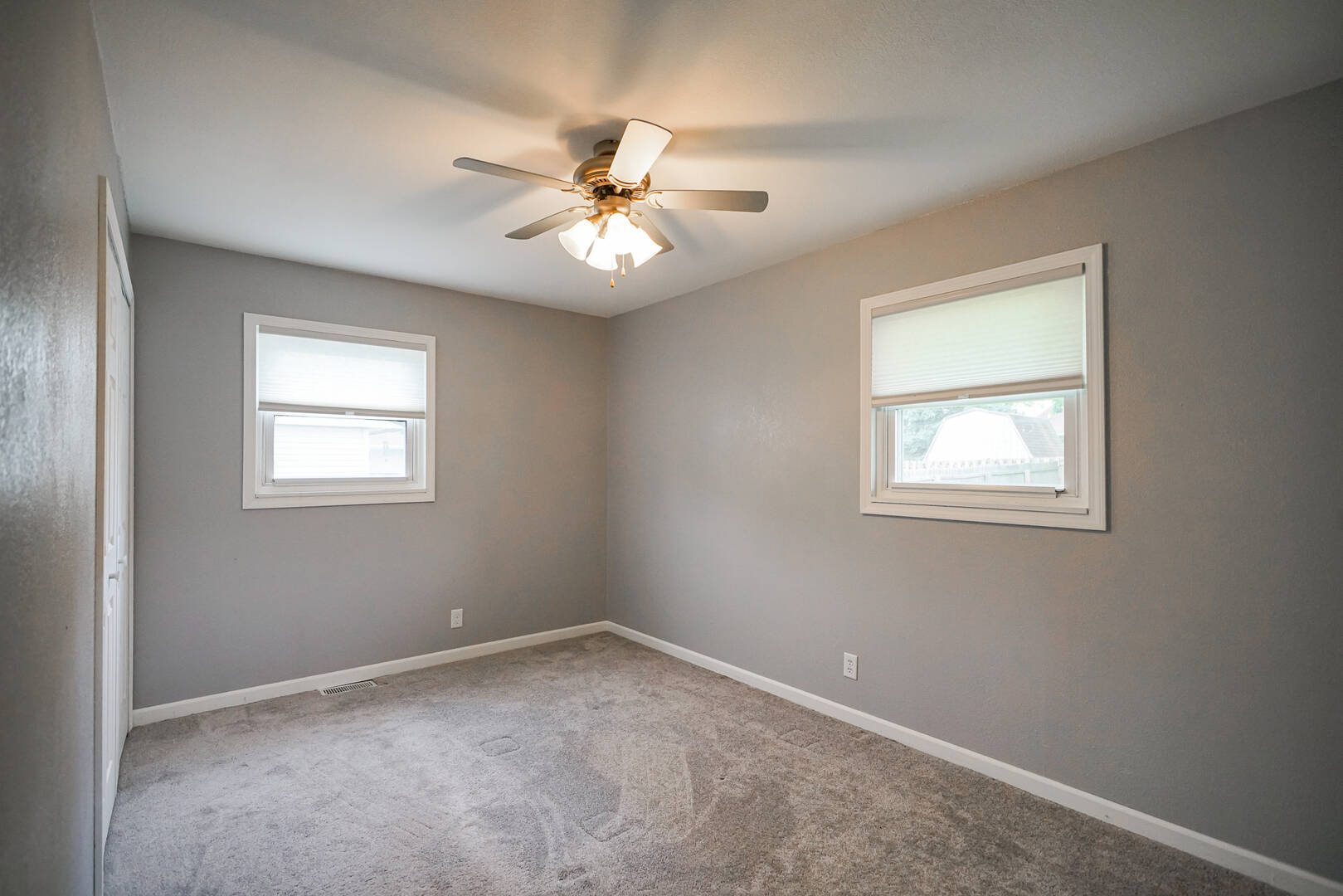 219 Linnhill Lane Washington, IL 61571
