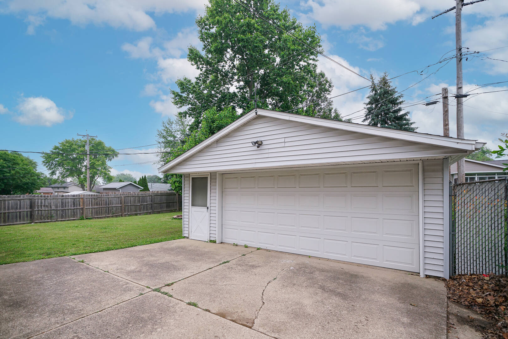 219 Linnhill Lane Washington, IL 61571