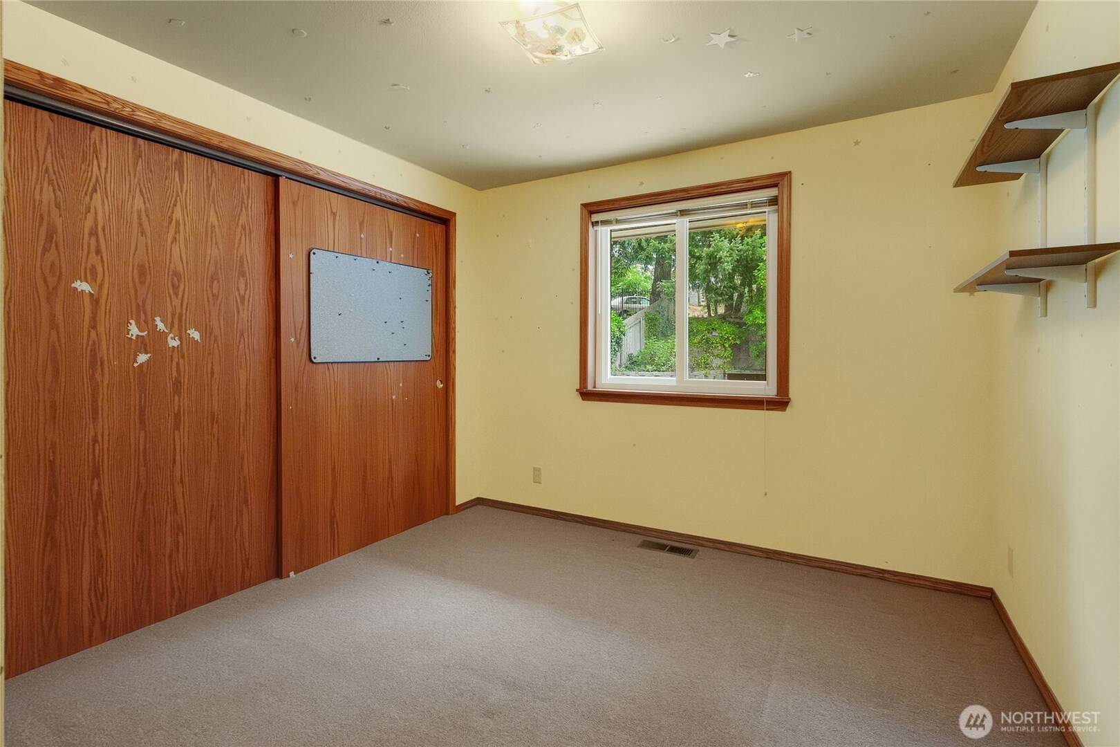 7945 Lorna Dr SE Lacey, WA 98503