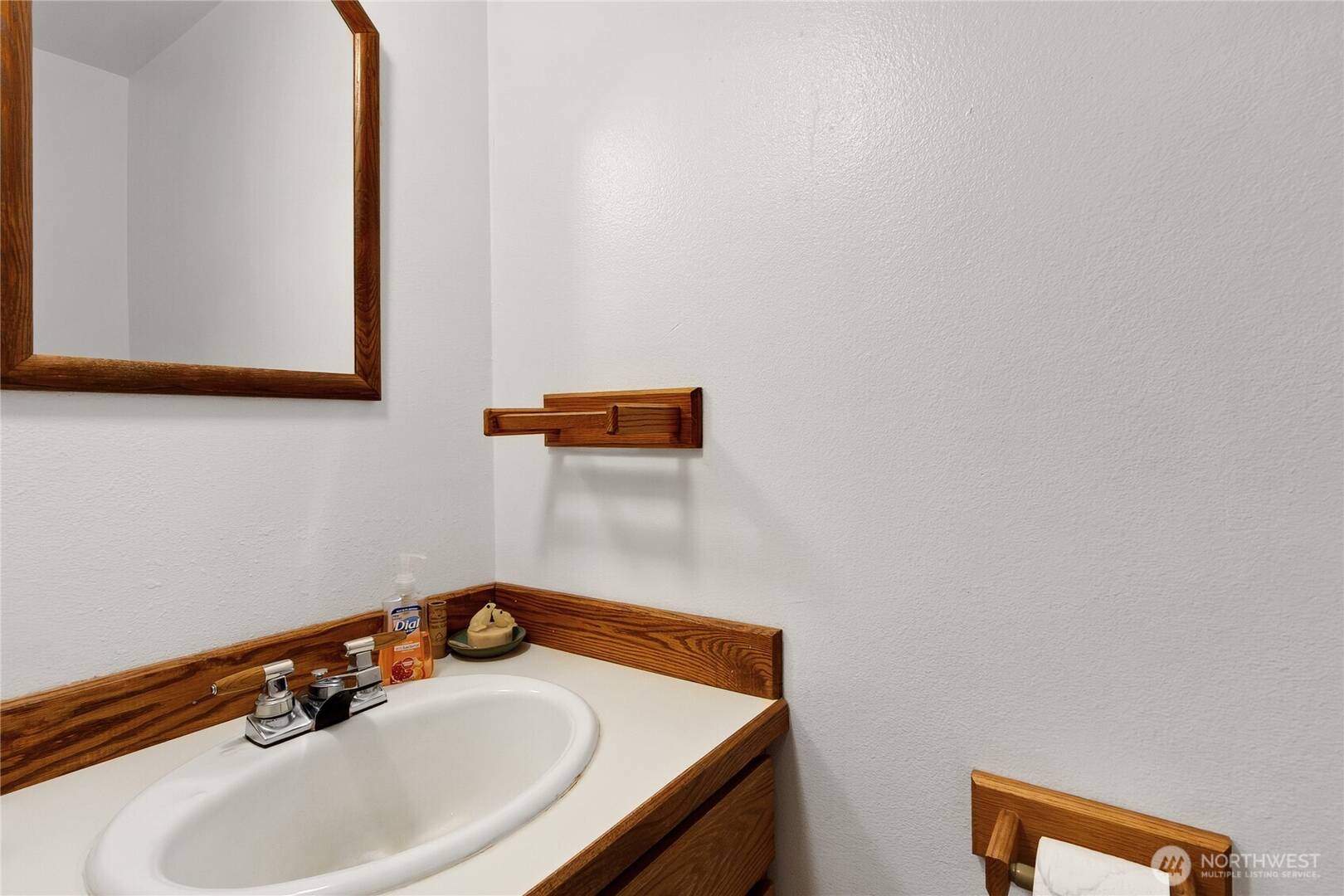 7945 Lorna Dr SE Lacey, WA 98503