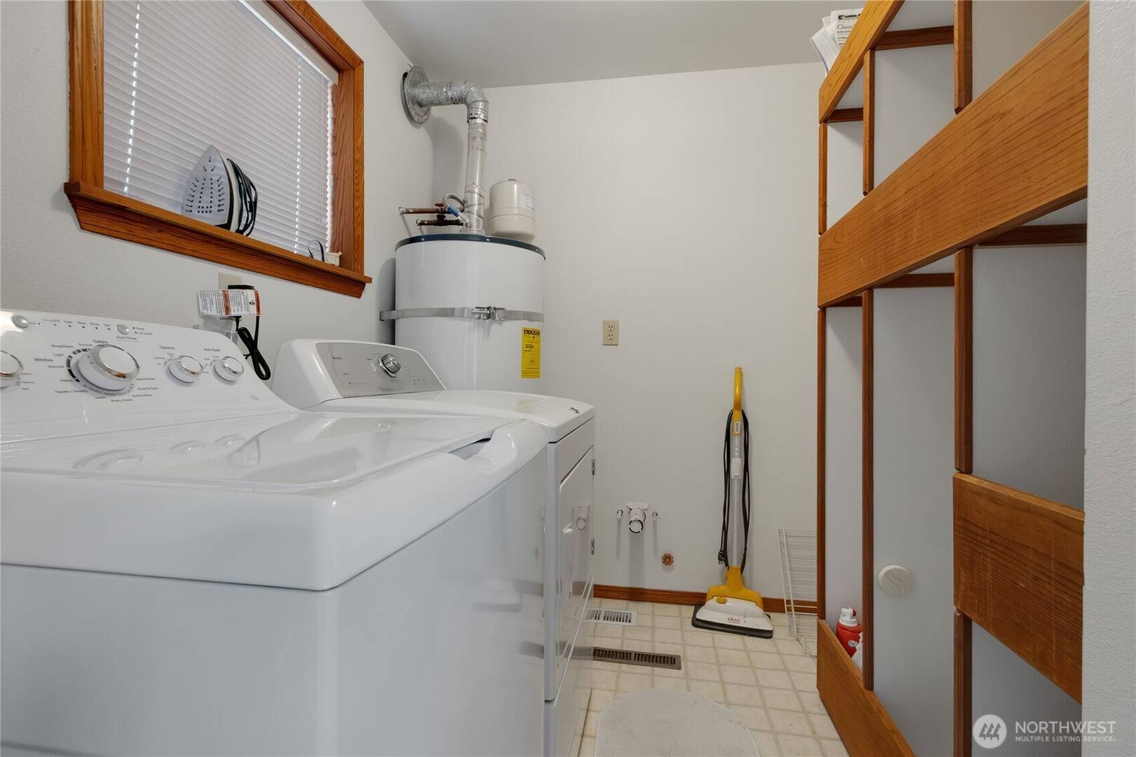 7945 Lorna Dr SE Lacey, WA 98503