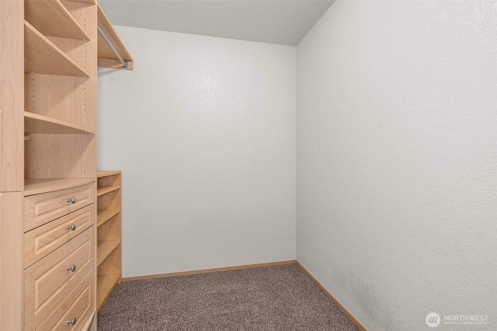 5411 Komachin Loop SE Lacey, WA 98513