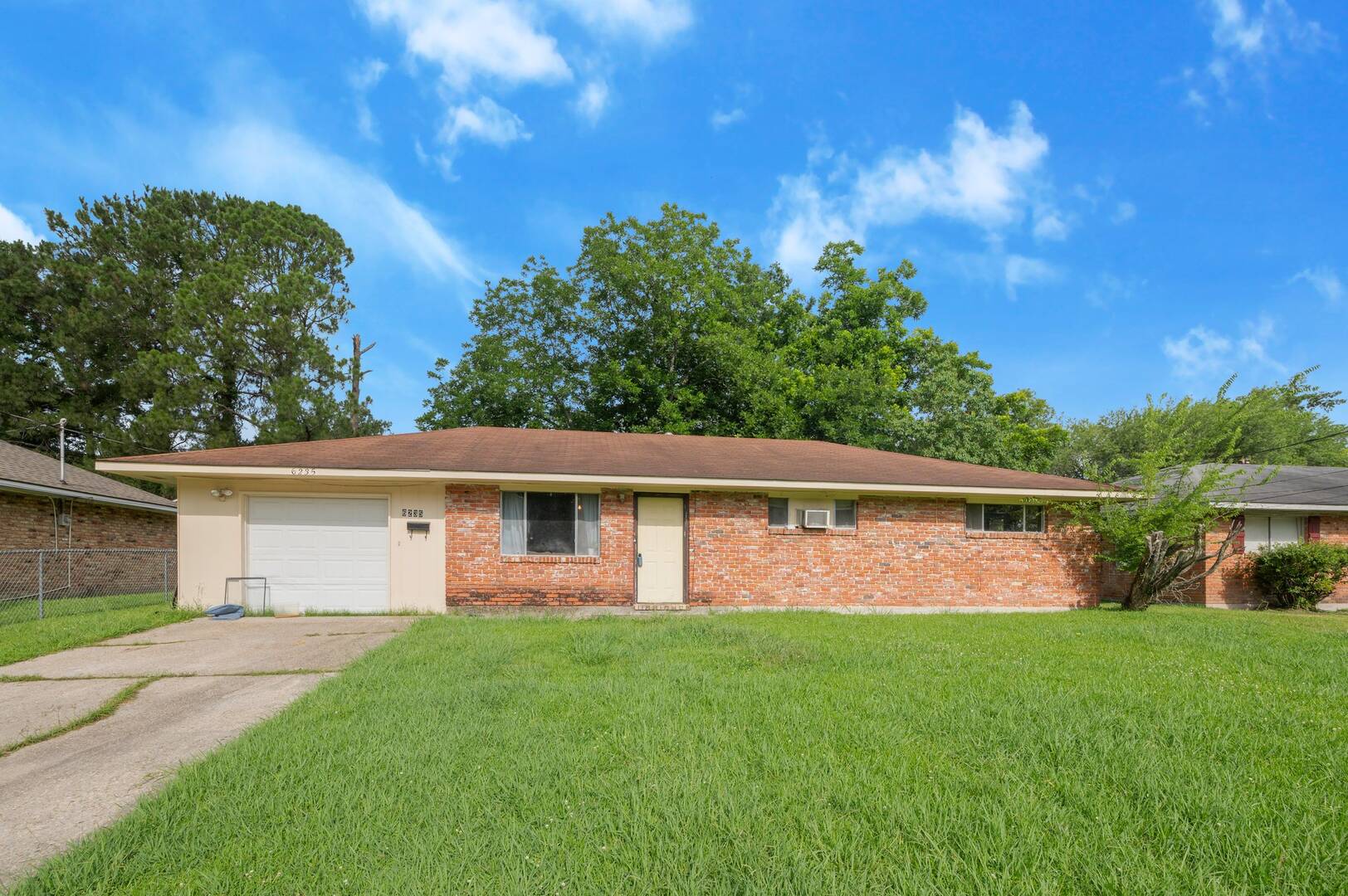 6235 Buttonwood Dr Baton Rouge, LA 70812