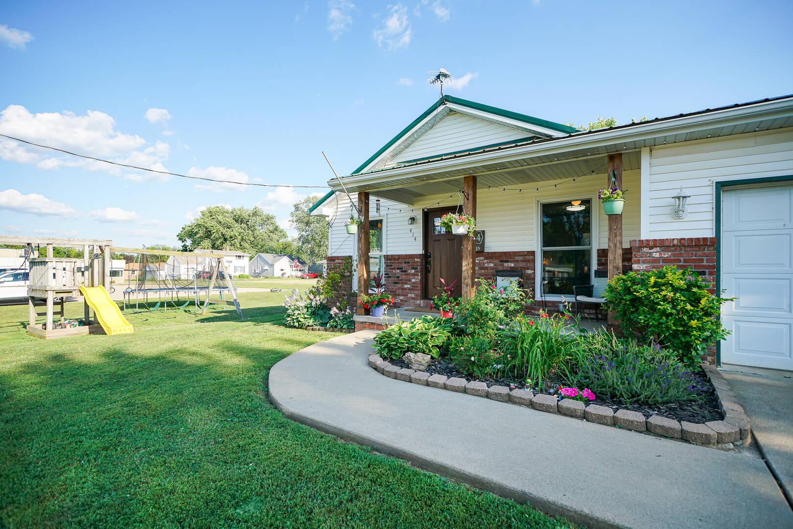 414 W Butternut St Elmwood, IL 61529