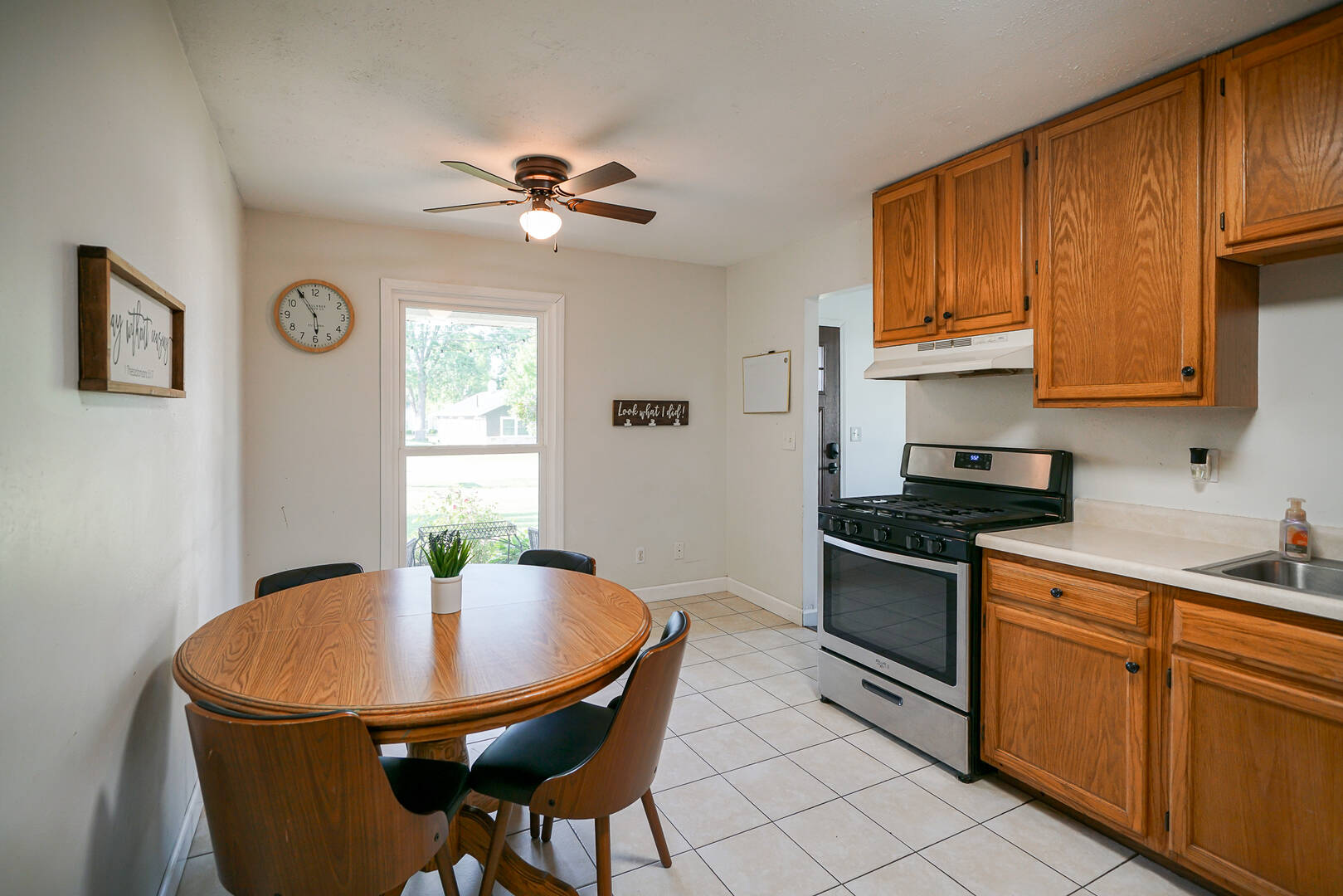 414 W Butternut St Elmwood, IL 61529
