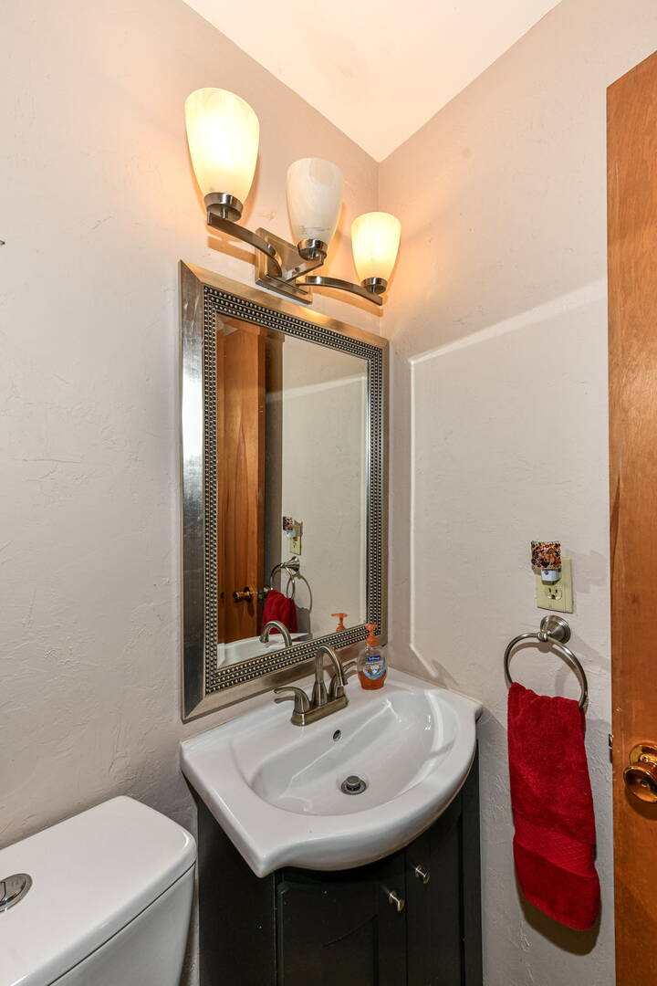124 N Mustin Dr.,  Anderson, IN 46012