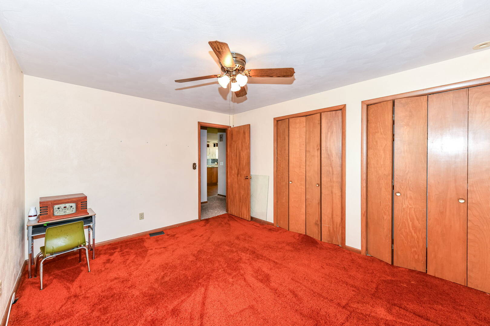 124 N Mustin Dr.,  Anderson, IN 46012