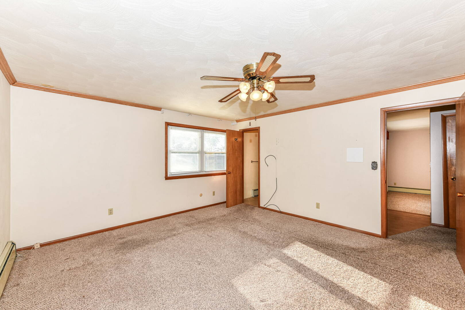 124 N Mustin Dr.,  Anderson, IN 46012