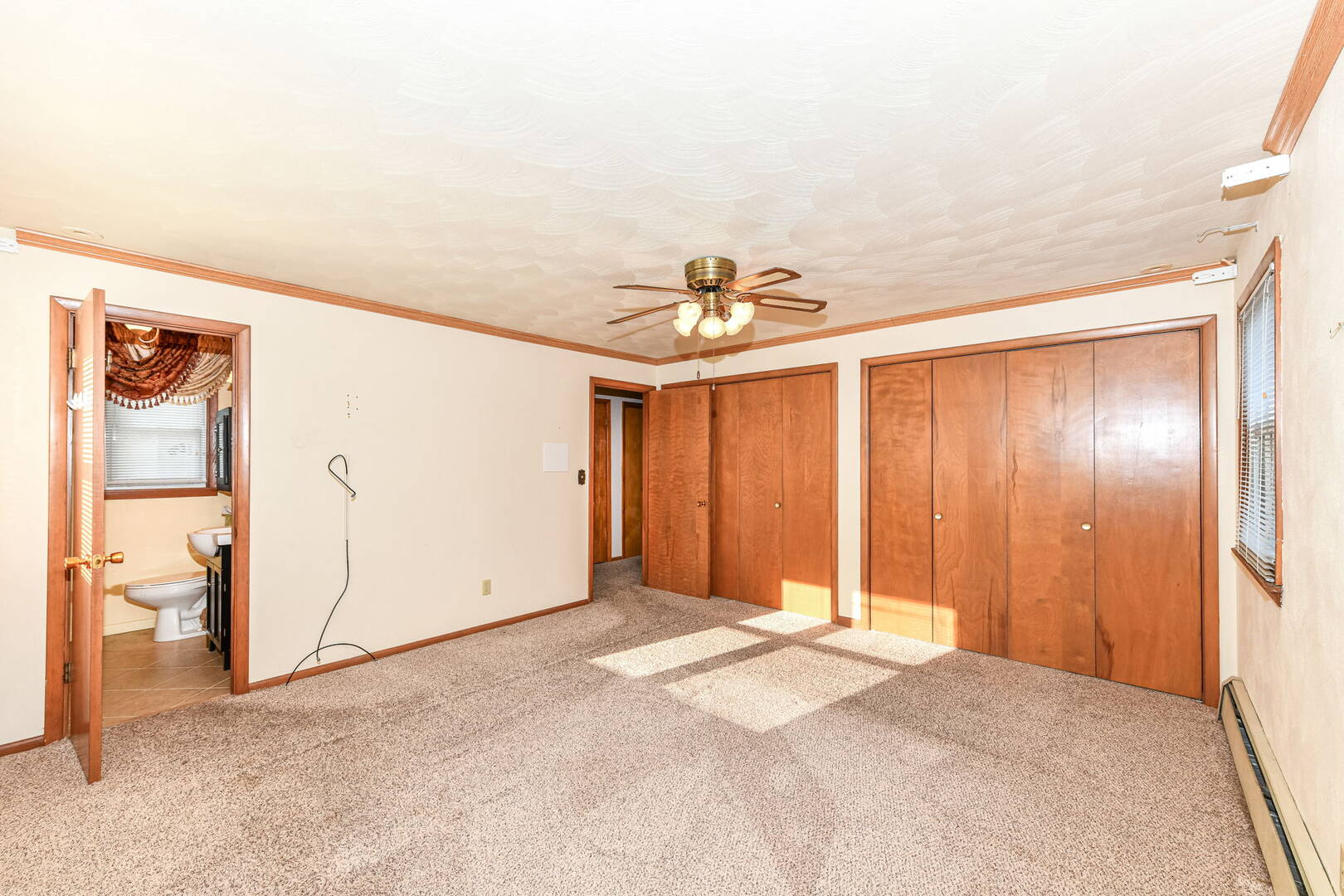 124 N Mustin Dr.,  Anderson, IN 46012