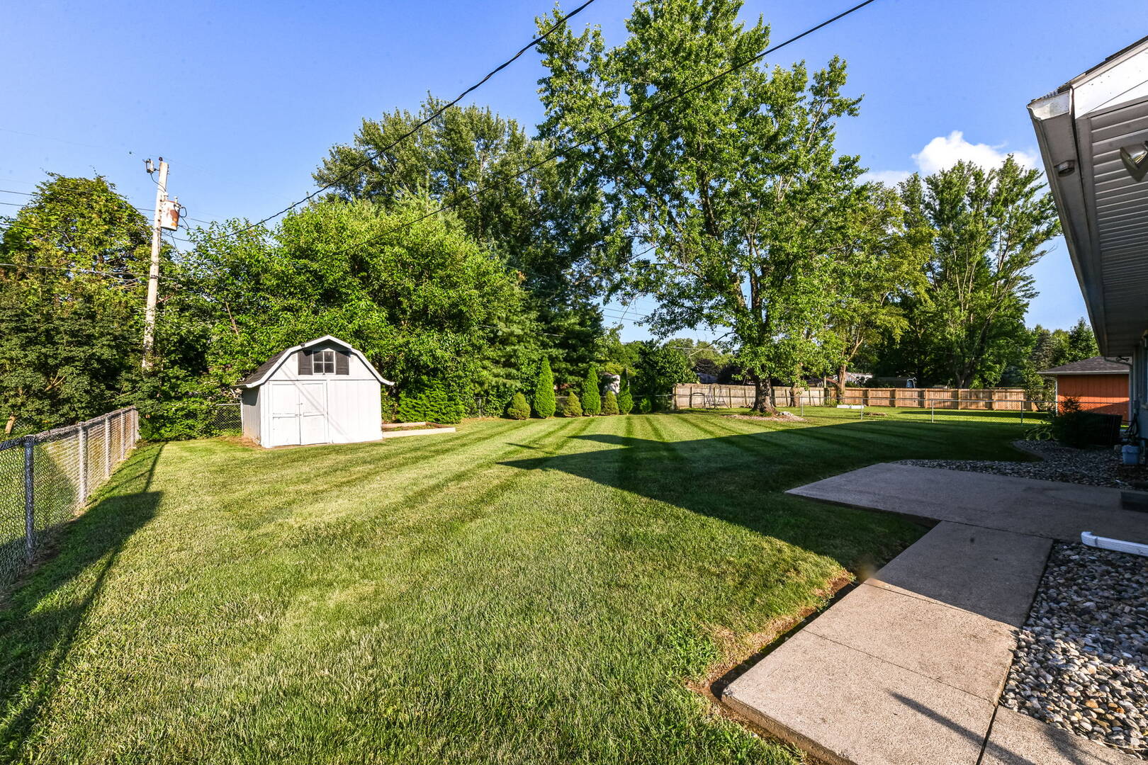 124 N Mustin Dr.,  Anderson, IN 46012