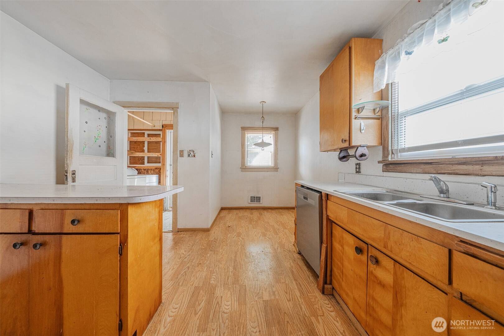 5507 N 45th St Tacoma, WA 98407