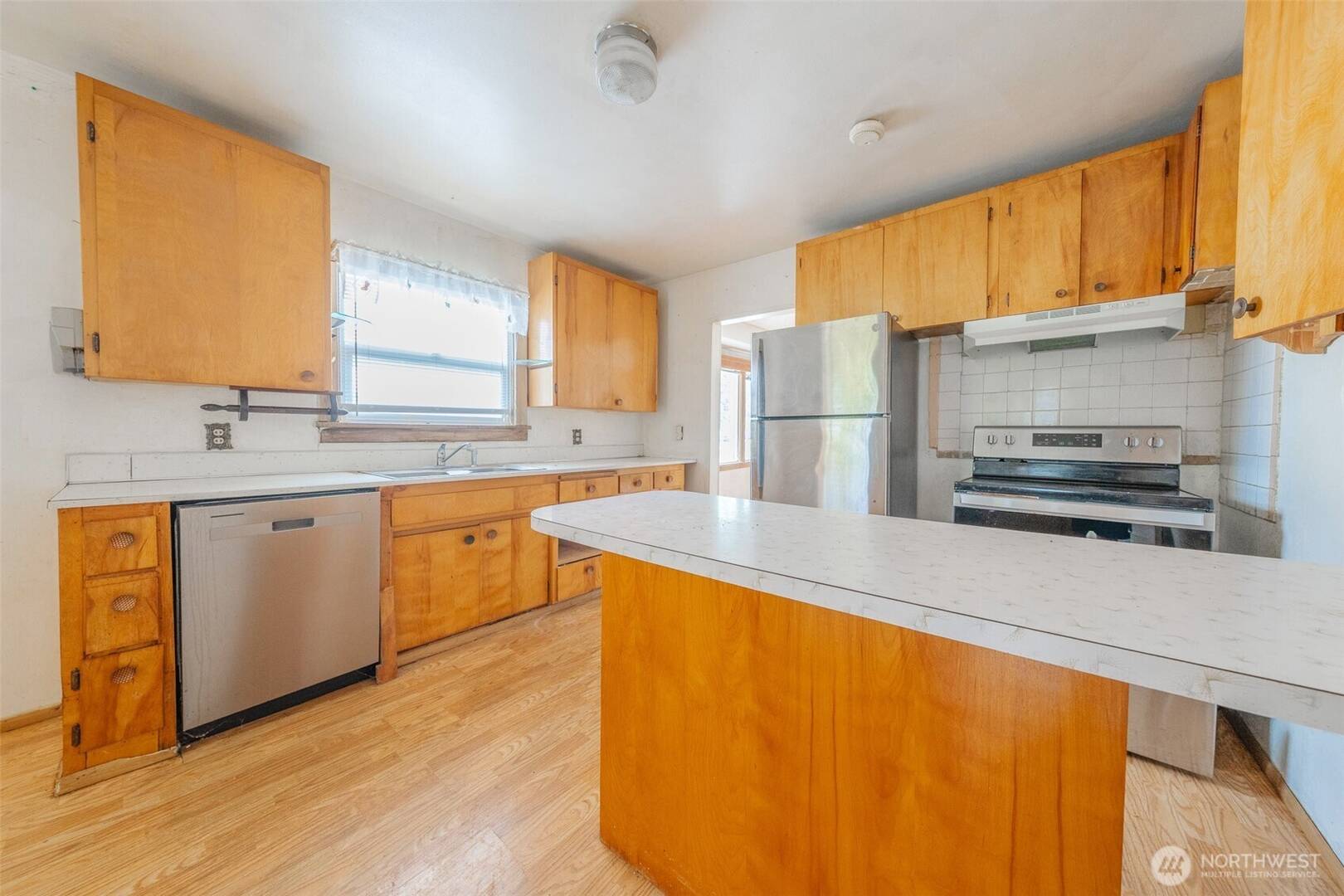 5507 N 45th St Tacoma, WA 98407