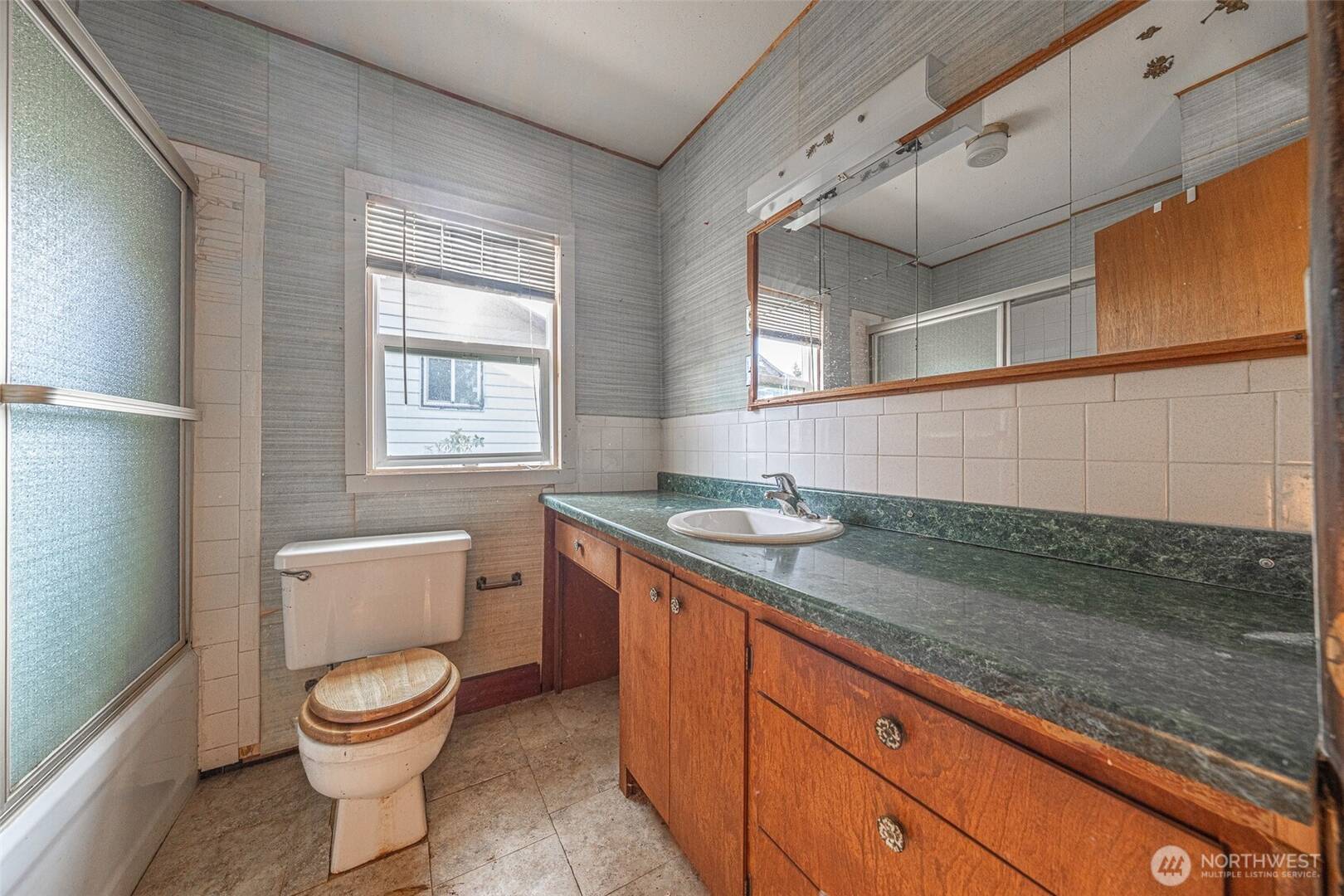 5507 N 45th St Tacoma, WA 98407