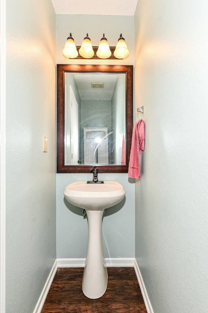 11845 Buck Creek Cir. Noblesville, IN 46060