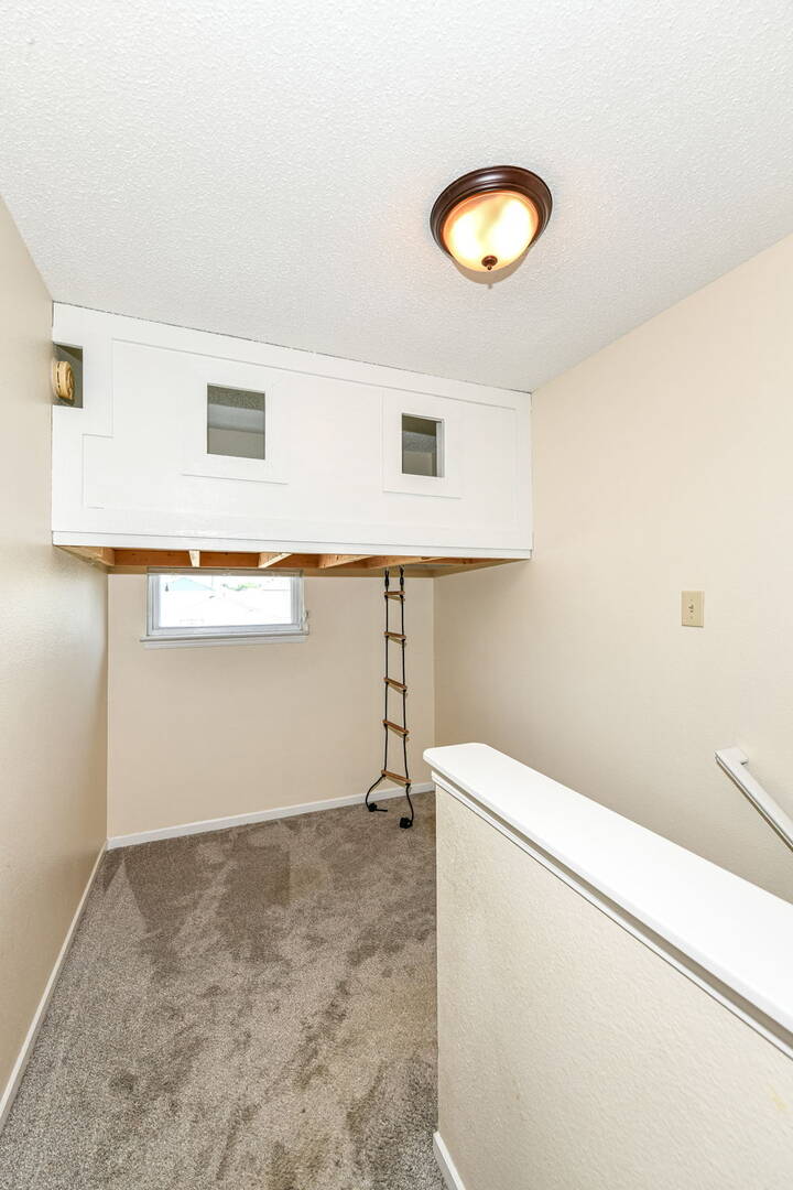 11845 Buck Creek Cir. Noblesville, IN 46060