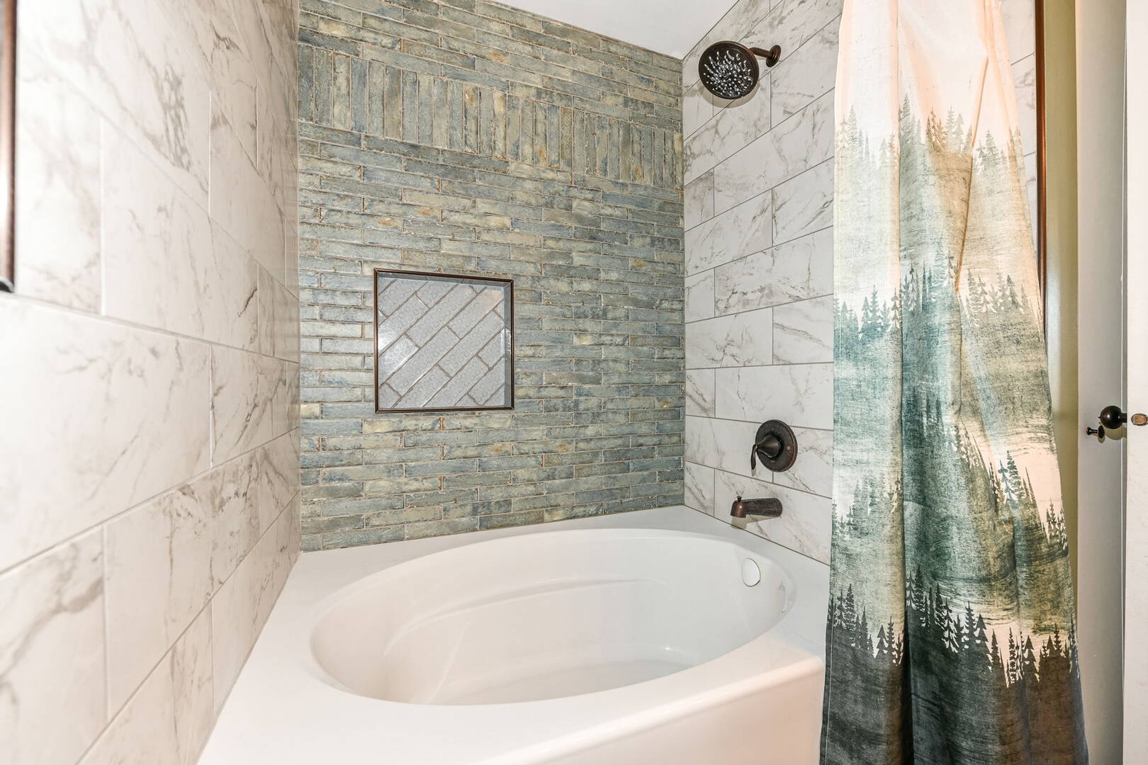 11845 Buck Creek Cir. Noblesville, IN 46060