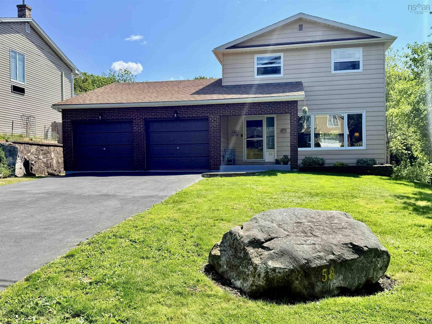 58 Shoreview Dr Bedford, NS B4A1V5